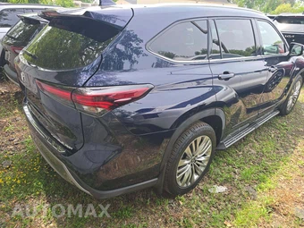 2024 Toyota Highlander Platinum - miniatura 3