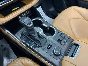2024 Toyota Highlander Platinum - miniatura 19