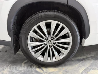 2024 Toyota Highlander Platinum - miniatura 32