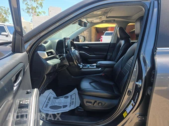 2024 Toyota Highlander XLE – miniatura 6