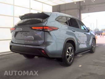 2024 Toyota Highlander XLE - miniatura 4