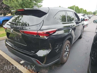 2024 Toyota Highlander XLE - miniatura 3