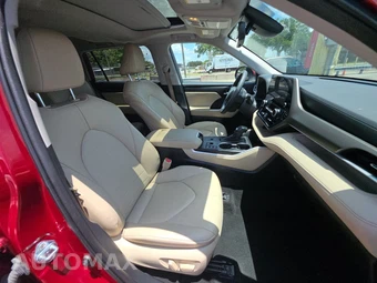 2024 Toyota Highlander XLE - miniatura 8