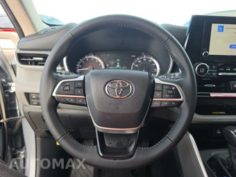 2024 Toyota Highlander XLE - miniatura 10