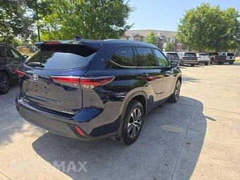 2024 Toyota Highlander XLE - miniatura 3