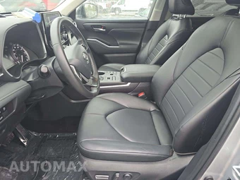 2024 Toyota Highlander XLE - miniatura 3