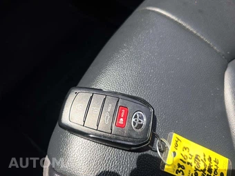 2024 Toyota Highlander XLE - miniatura 8