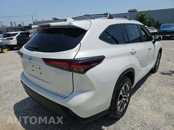 2024 Toyota Highlander XLE - miniatura 3