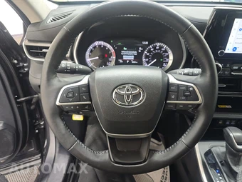2024 Toyota Highlander XLE - miniatura 10