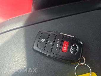 2024 Toyota Highlander XSE - miniatura 8