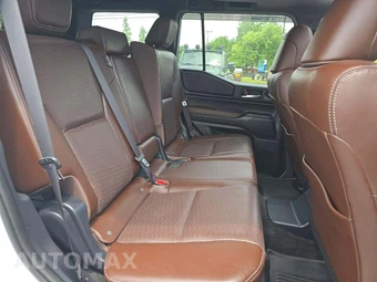 2024 Toyota Land Cruiser - miniatura 13