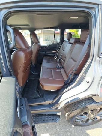 2024 Toyota Land Cruiser - miniatura 10