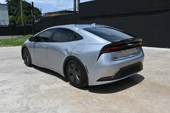 2024 Toyota Prius - miniatura 4