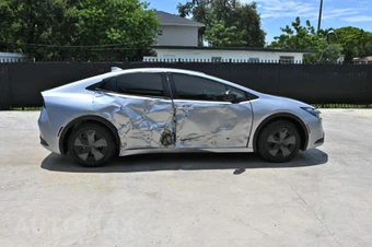 2024 Toyota Prius - miniatura 8