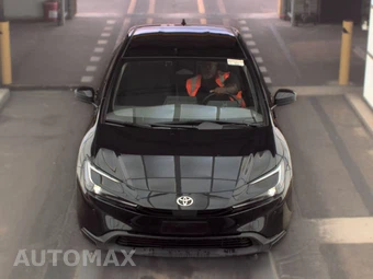2024 Toyota Prius LE - miniatura 2