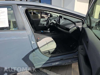 2024 Toyota Prius LE - miniatura 18