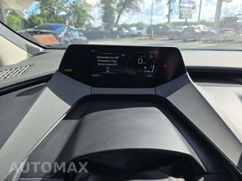 2024 Toyota Prius LE - miniatura 9