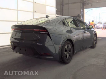2024 Toyota Prius LE – miniatura 4