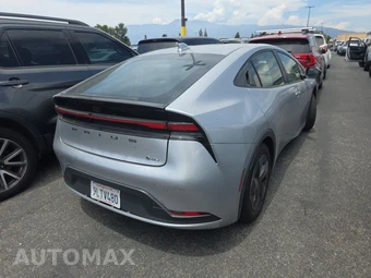 2024 Toyota Prius LE - miniatura 4