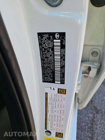 2024 Toyota Prius Limited - miniatura 2