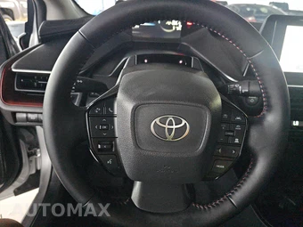 2024 Toyota Prius Prime SE - miniatura 10