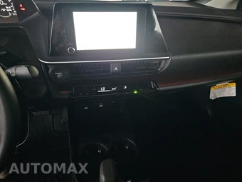 2024 Toyota Prius Prime SE - miniatura 11