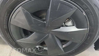 2024 Toyota Prius Prime SE - miniatura 21