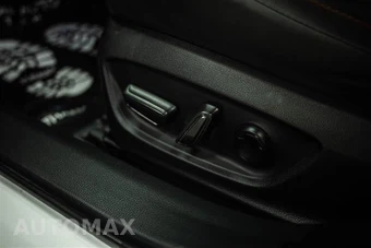 2024 Toyota Prius Prime XSE - miniatura 15