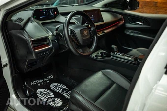 2024 Toyota Prius Prime XSE - miniatura 8