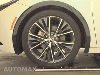 2024 Toyota Prius XLE - miniatura 9