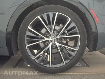 2024 Toyota Prius XLE - miniatura 12
