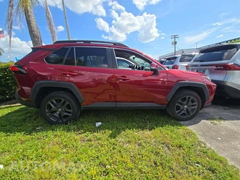 2024 Toyota RAV4 Adventure - miniatura 4