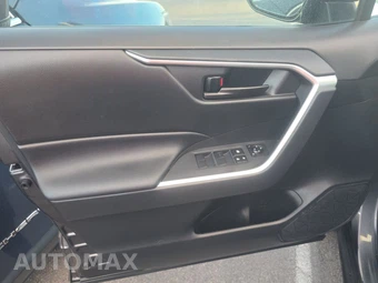 2024 Toyota RAV4 Hybrid LE - miniatura 9
