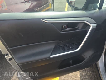2024 Toyota RAV4 Hybrid LE – miniatura 9