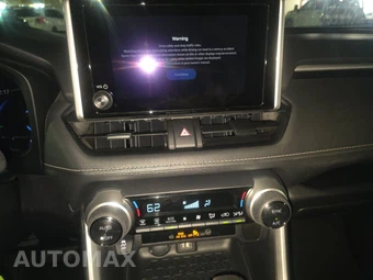 2024 Toyota RAV4 Hybrid LE - miniatura 17
