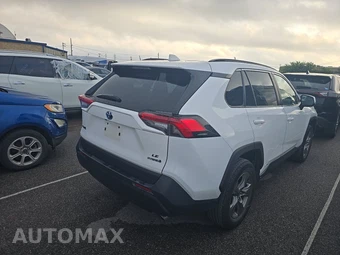 2024 Toyota RAV4 Hybrid LE – miniatura 4