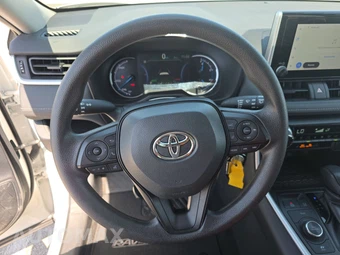 2024 Toyota RAV4 Hybrid LE - miniatura 16