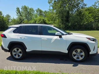 2024 Toyota RAV4 Hybrid LE - miniatura 5