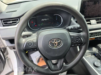 2024 Toyota RAV4 Hybrid XLE - miniatura 10