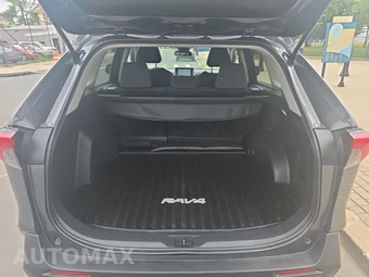 2024 Toyota RAV4 Hybrid XLE - miniatura 19