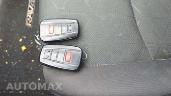 2024 Toyota RAV4 Hybrid XLE - miniatura 19