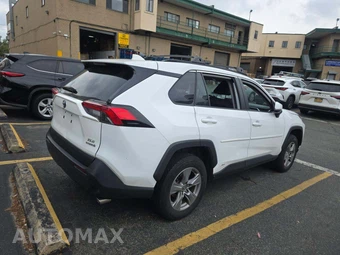 2024 Toyota RAV4 Hybrid XLE - miniatura 3