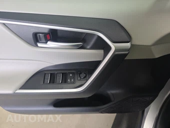 2024 Toyota RAV4 Hybrid XLE - miniatura 9
