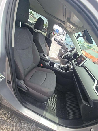 2024 Toyota RAV4 Hybrid XLE - miniatura 18