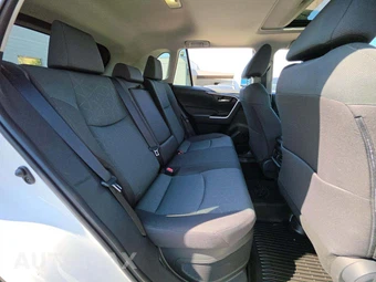 2024 Toyota RAV4 Hybrid XLE - miniatura 13