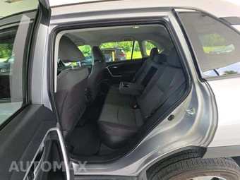 2024 Toyota RAV4 Hybrid XLE - miniatura 10