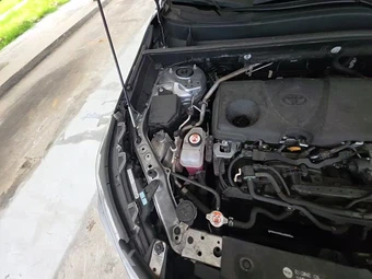 2024 Toyota RAV4 Hybrid XLE - miniatura 27
