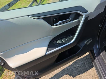 2024 Toyota RAV4 Hybrid XLE - miniatura 9