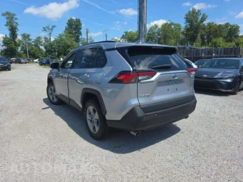 2024 Toyota RAV4 Hybrid XLE - miniatura 2