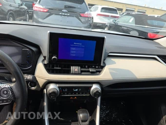 2024 Toyota RAV4 Hybrid XLE - miniatura 11